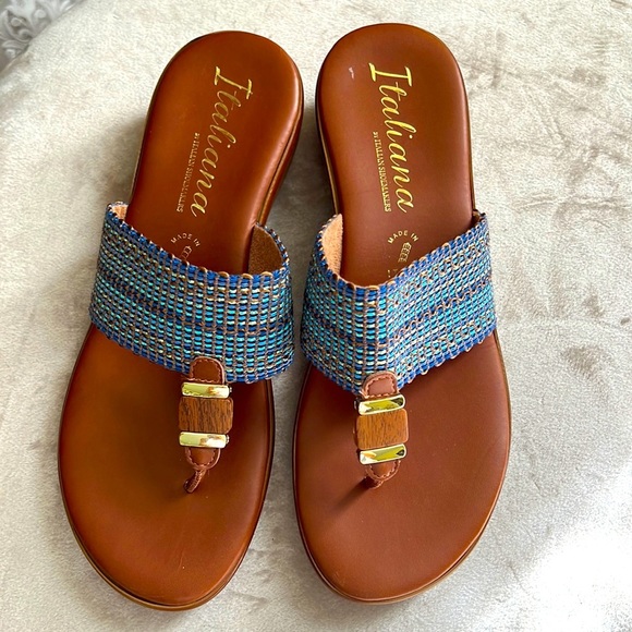Italian Shoemakers Shoes - Italiana Sz 9 Turquoise BLue Woven Sandals EUC